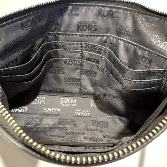 MICHAEL KORS Gray Pebble Leather Wristlet Zip Top - Picture 6 of 9